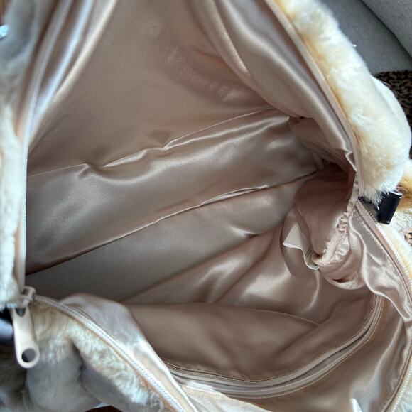 NEW Pottery Barn Faux Fur Duffle Bag Weekender Travel Zip Up with Pockets - Picture 7 of 10